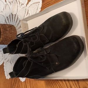 Totes Black Suede Guillie Tie Ankle Boots 2 Inch Heel Size 7M